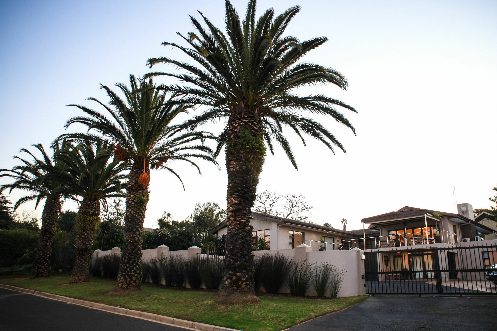 Four Palms Accommodation Durbanville Exterior foto